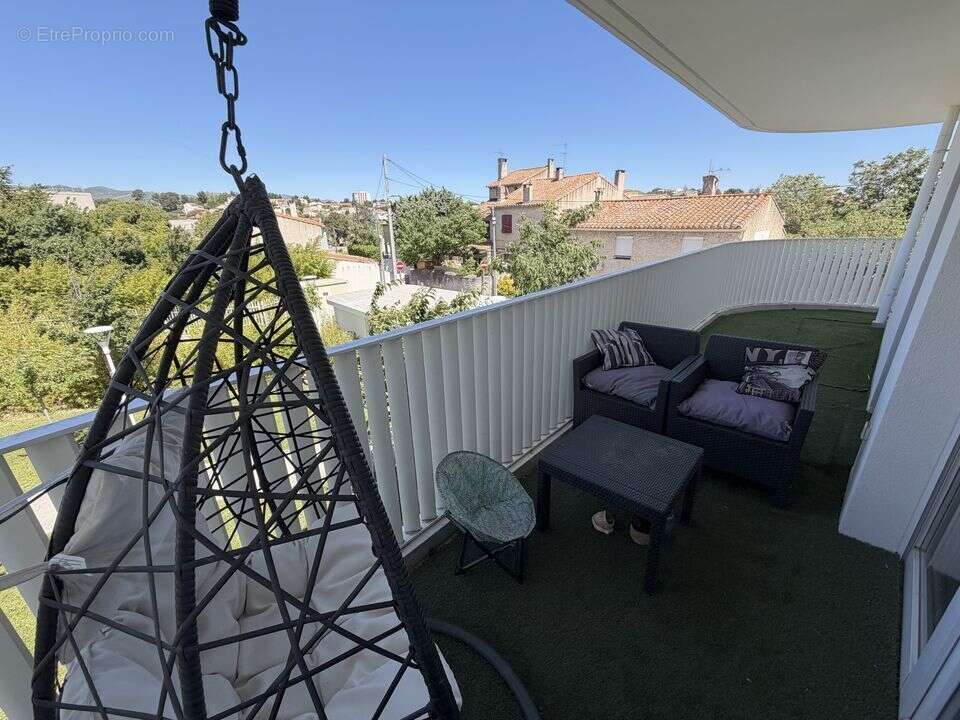 Appartement T3 a vendre - terrase - garage - parking - PMR -