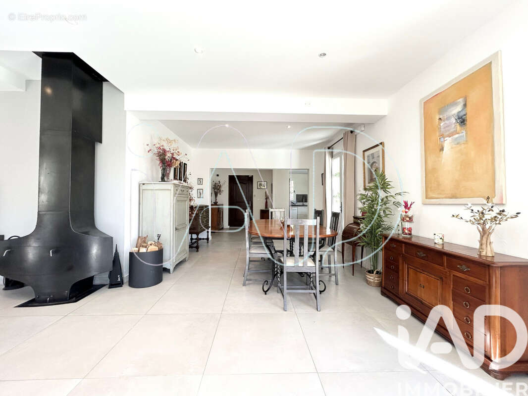 Photo 8 - Maison à LAVERUNE