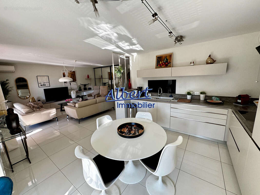 Appartement à SANARY-SUR-MER