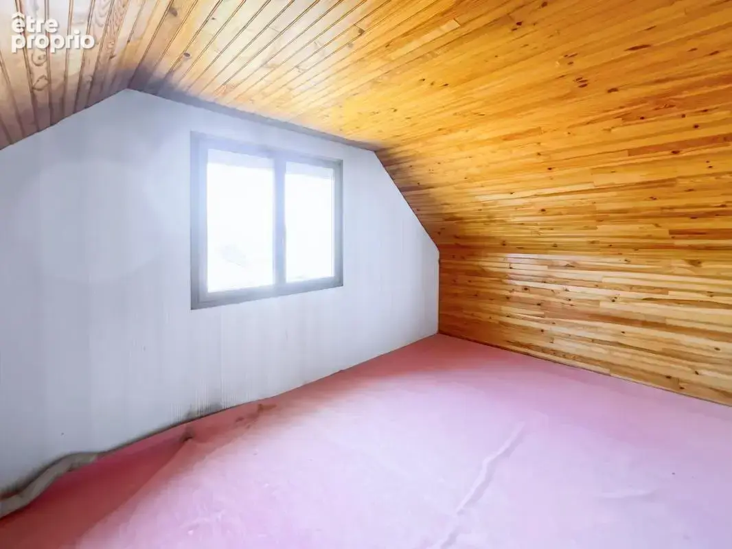  Maison à rénover avec sous-sol, véranda et combles aménageables  Beau potentiel, idéal projet familial ou investissement immobi - photo 7