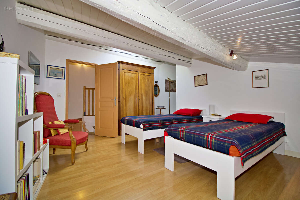 Maison à LEZIGNAN-CORBIERES