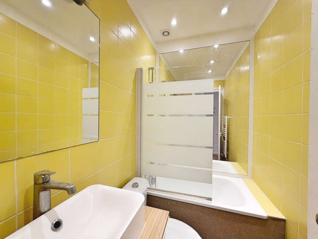 Appartement à PARIS-11E