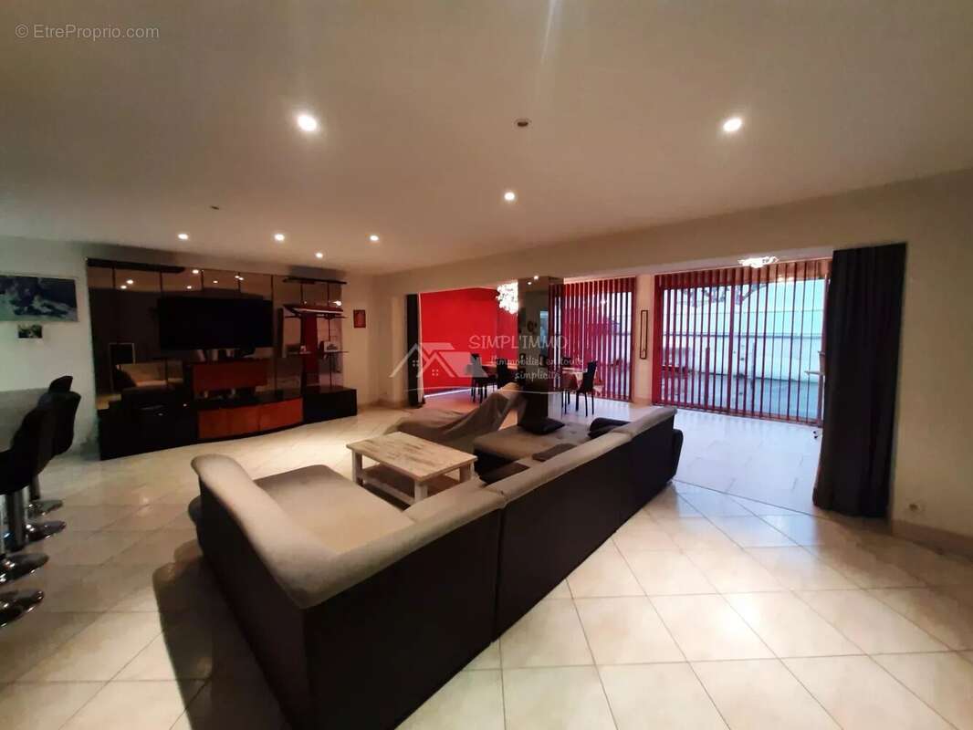 Maison à SAINT-SULPICE-DE-ROYAN