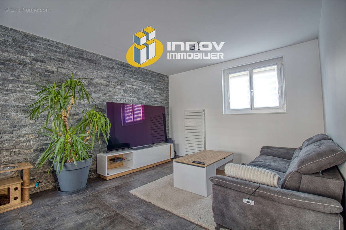 Maison à CHATENOY-LE-ROYAL