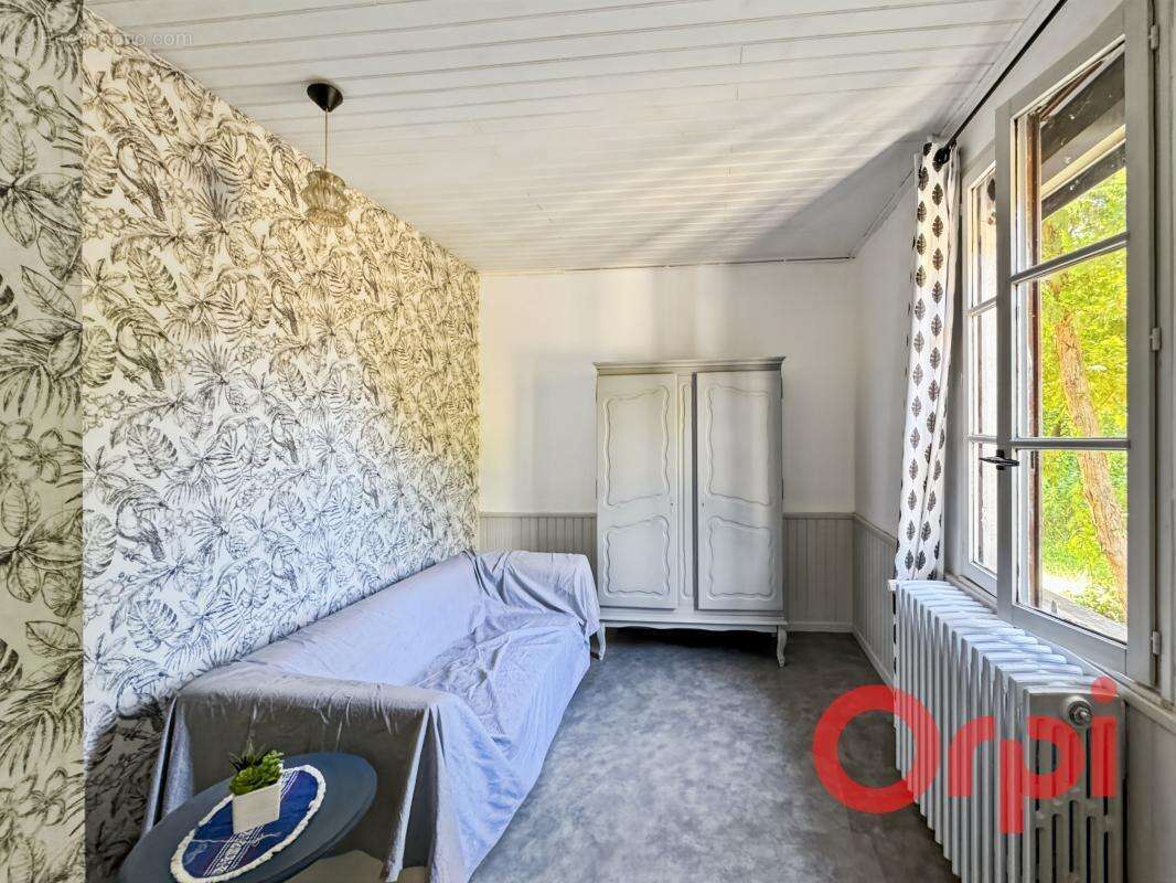 Maison à AINAY-LE-VIEIL