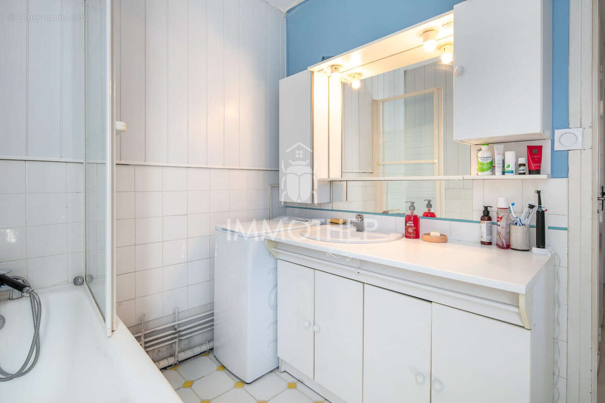 Appartement à SAINT-MARTIN-D'HERES
