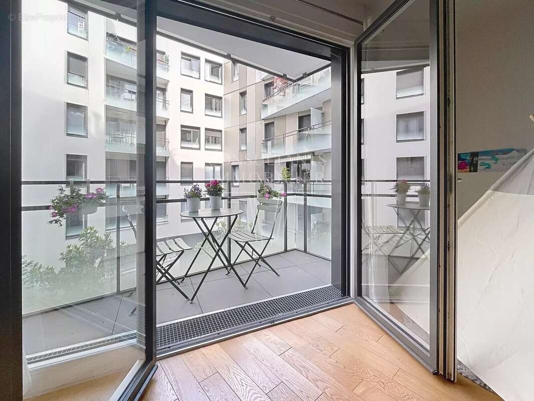Appartement à PARIS-9E
