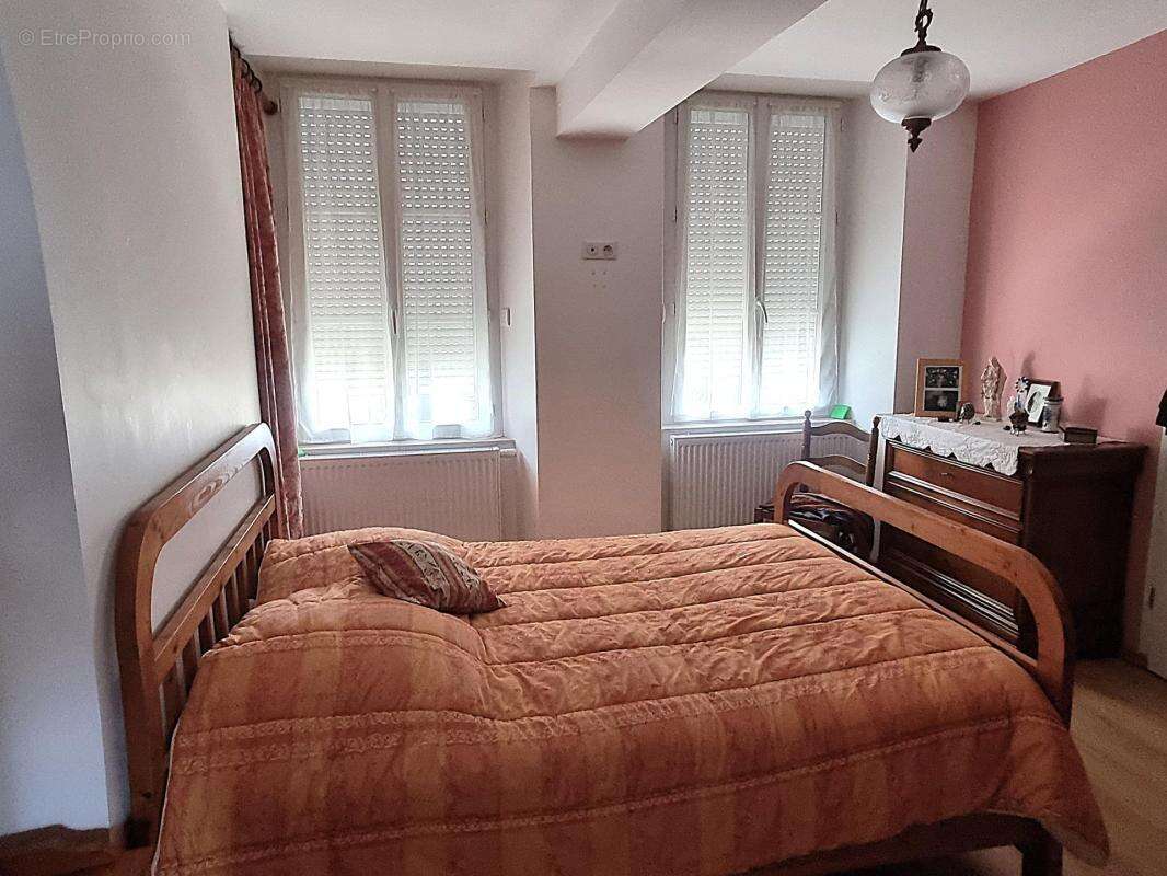 Appartement à AIX-EN-OTHE