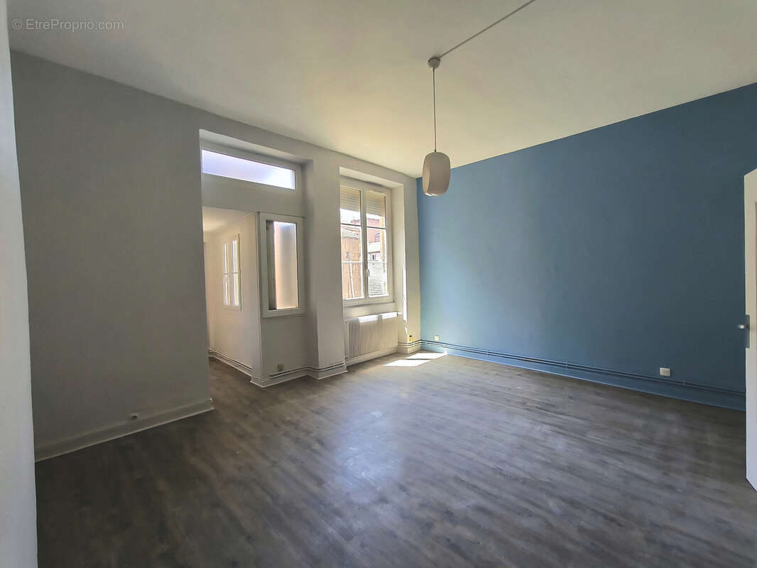 2 pièces 55 m2 Appartement T2 secteur centre ville - photo 5