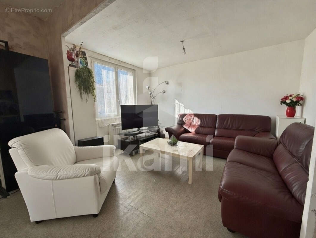 Maison à HAUTERIVES