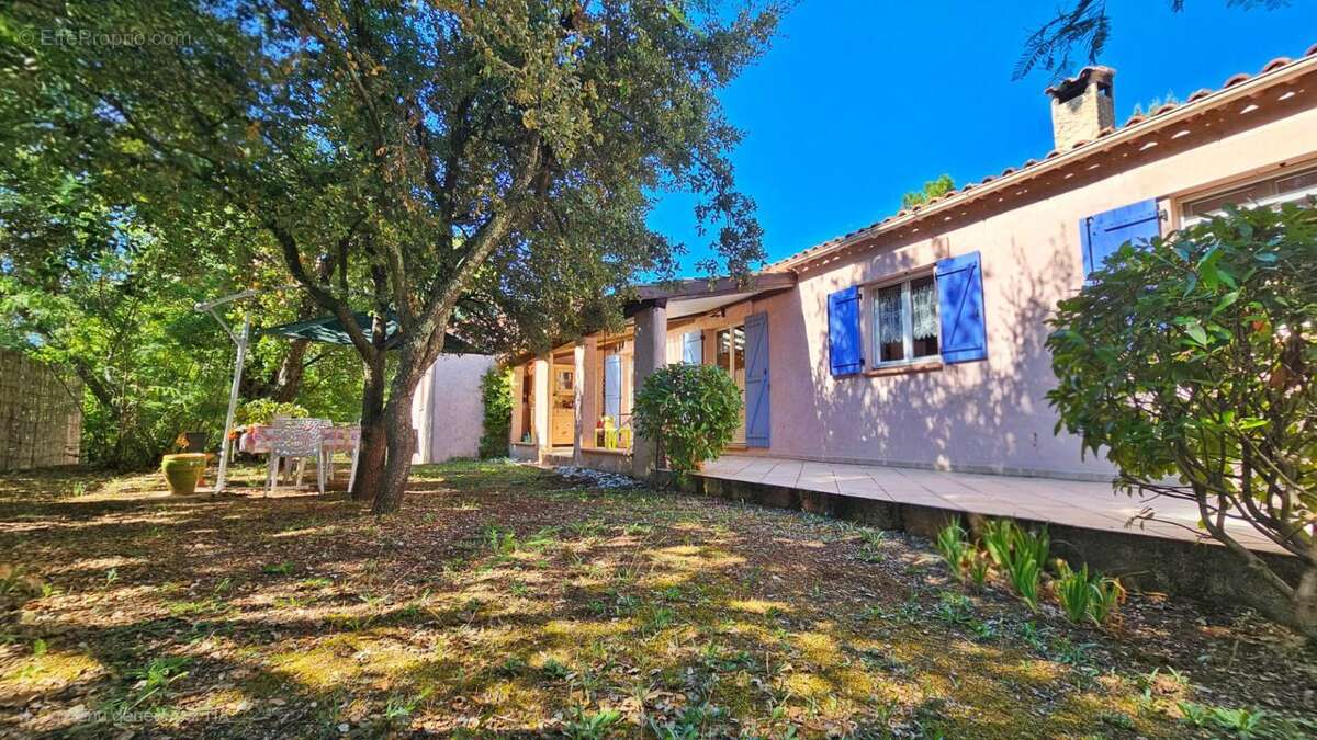 Maison à LE CANNET-DES-MAURES