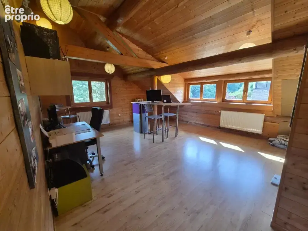  EXCLUSIVITÉ – Authentique maison en rondins massifs avec terrain clos de 37 ares A WANGENBOURG ENGENTHAL - photo 9