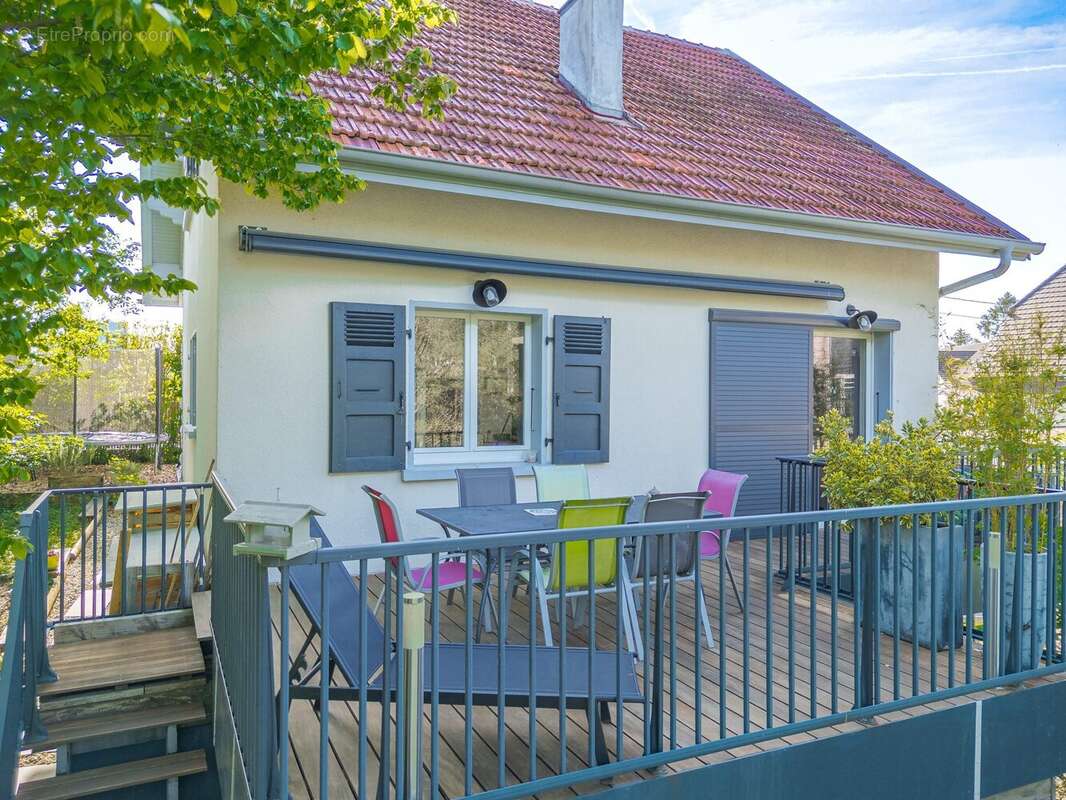 Maison à DIVONNE-LES-BAINS