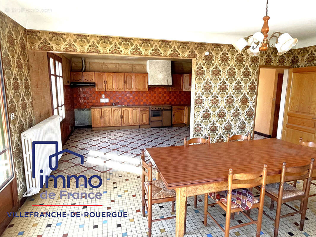 Maison 126 m2 + dépendances sur terrain de 8617m². - photo 7