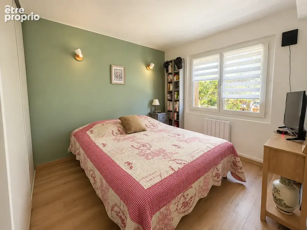Six-Fours-les-plages - Appartement type 4 avec terrasse & cave - photo 9