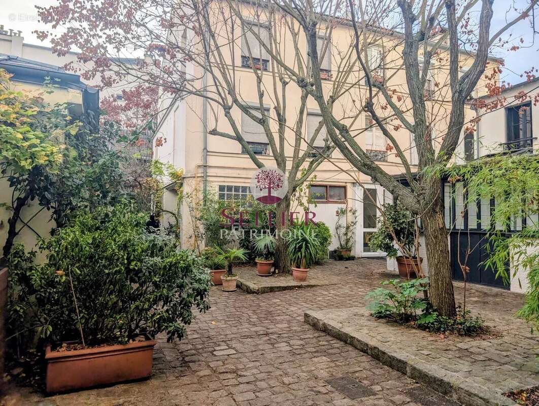 Appartement à PARIS-11E