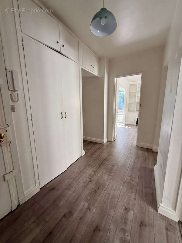 Appartement à PARIS-19E