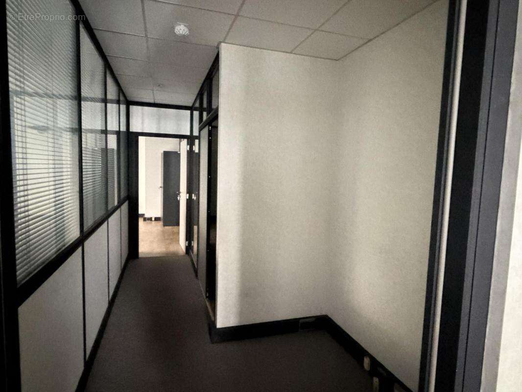 Bureaux de 218 m2 - Paris 8ème proche Champs-Élysées - photo 5
