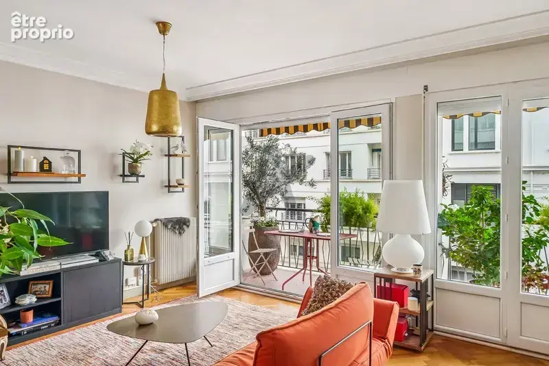Lyon 6eme - Puvis de Chavanne: Un charmant appartement rénové de 76m2, 2 chambres, un balcon de 13m2. - photo 2