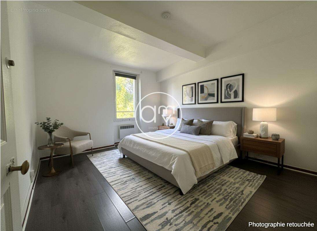 Appartement à CUERS