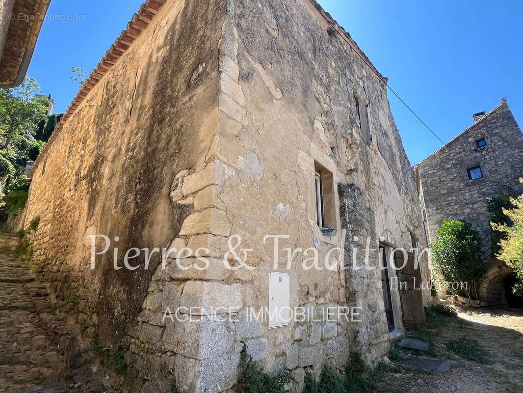 Exclusivité - Luberon, Oppède, authentique maison de village en pierre - photo 11