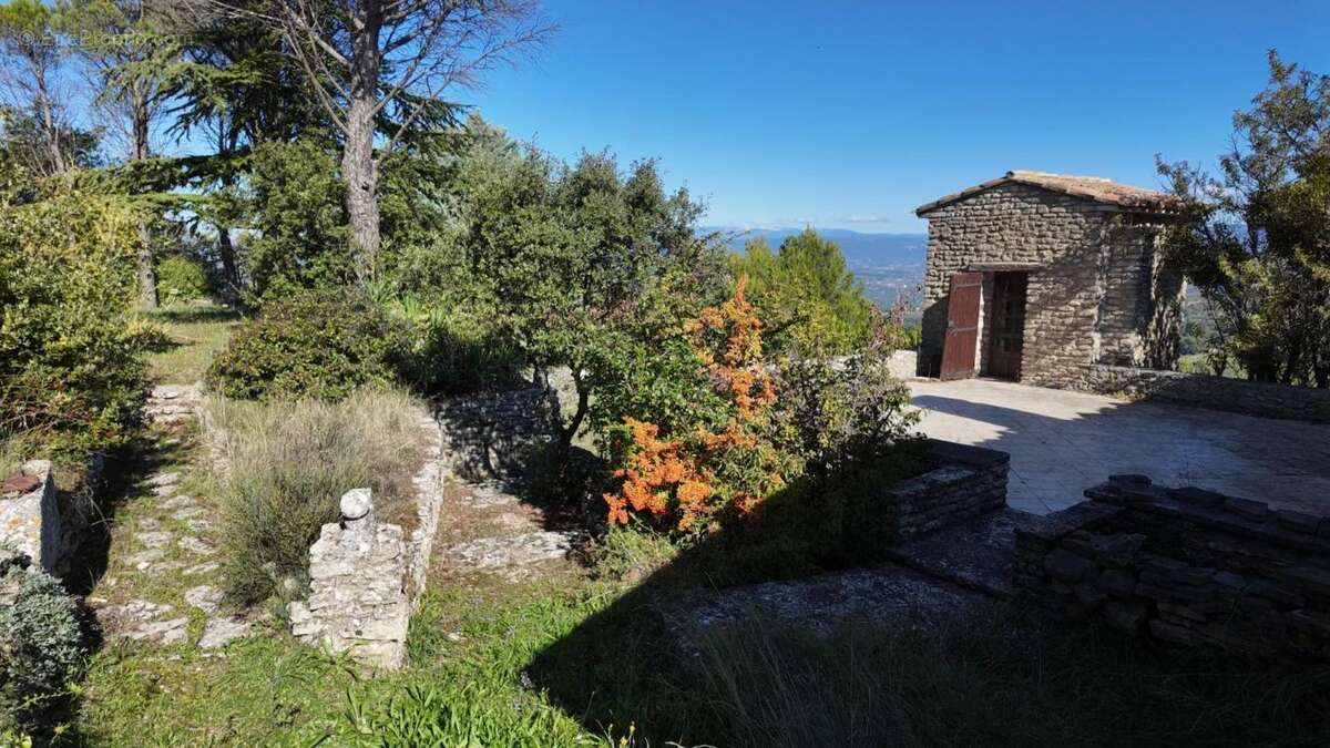 Maison à BONNIEUX