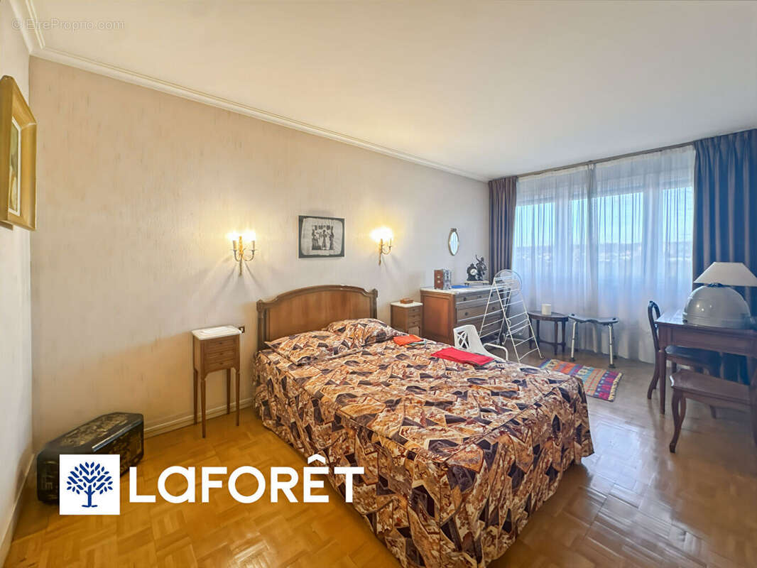 Appartement à RIS-ORANGIS