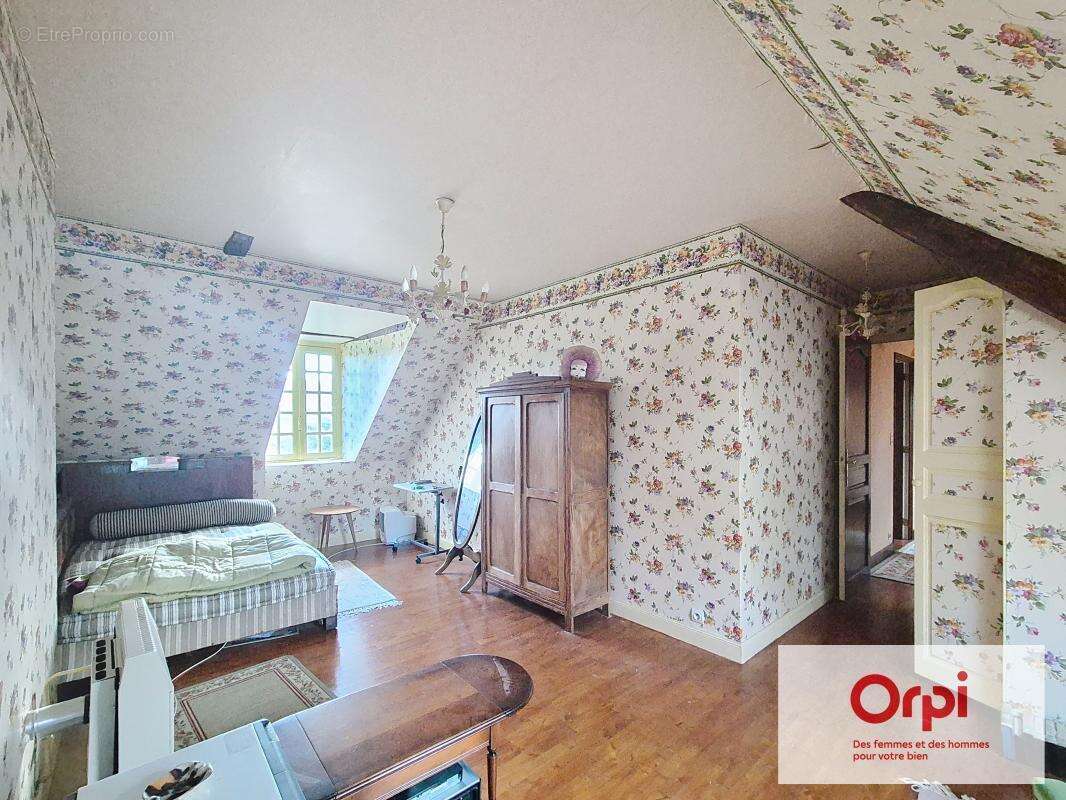 Maison à TERRASSON-LAVILLEDIEU