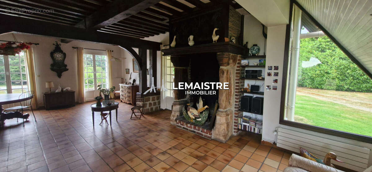 Maison à YERVILLE