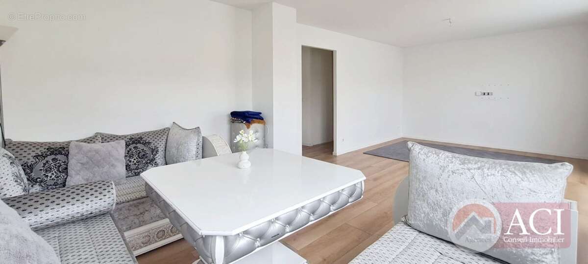59498007b.jpg - Appartement à MONTMAGNY