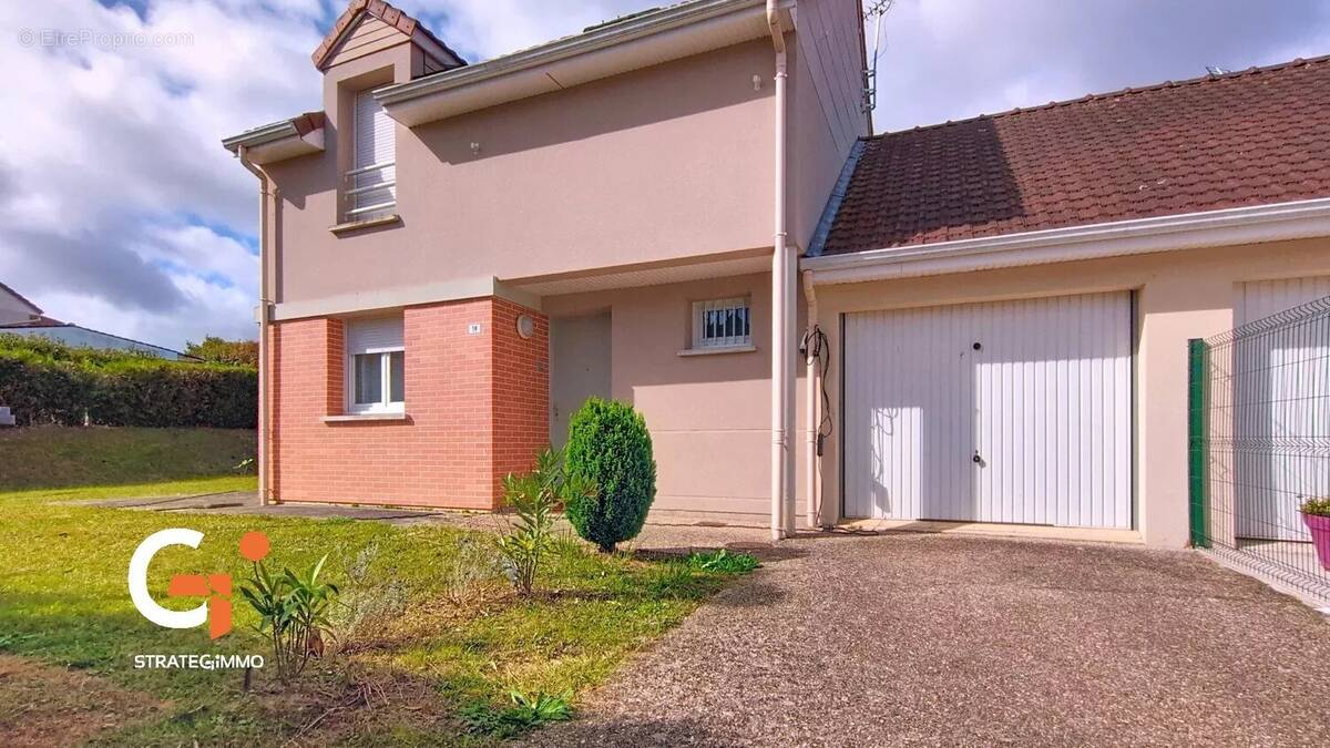 Maison à SAINT-ETIENNE-DU-ROUVRAY