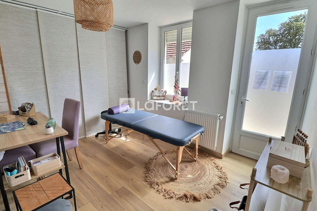 Maison Rumont 6 pièce(s) 200 m2 - photo 6