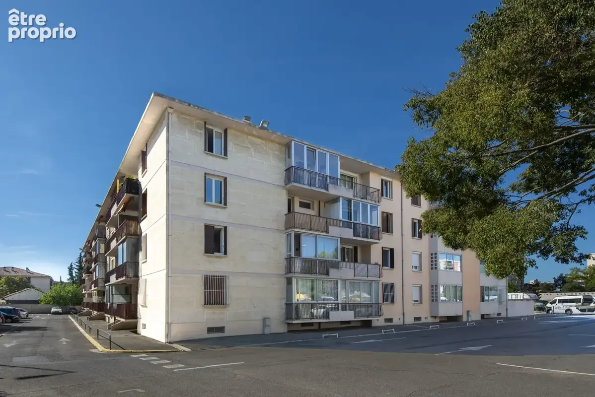 Photo Appartement à Salon-De-Provence au prix de 107 000€