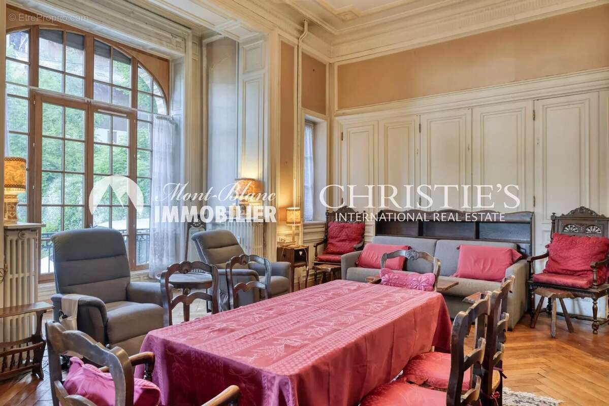 Appartement à SAINT-GERVAIS-LES-BAINS