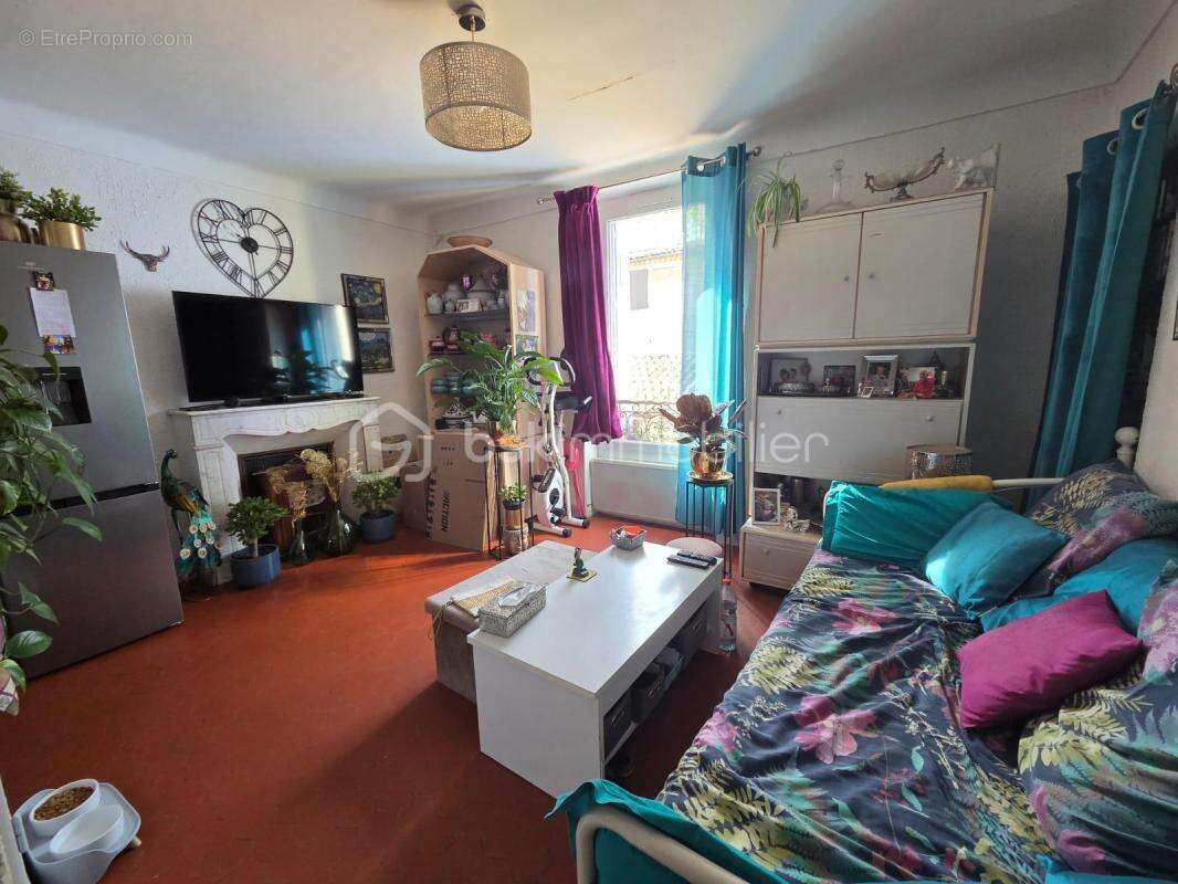 Appartement à CERESTE