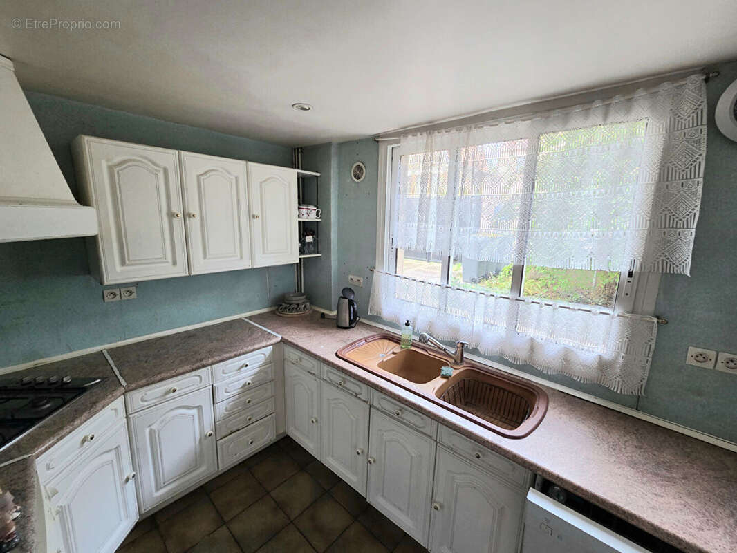 Maison à VERRIERES-LE-BUISSON