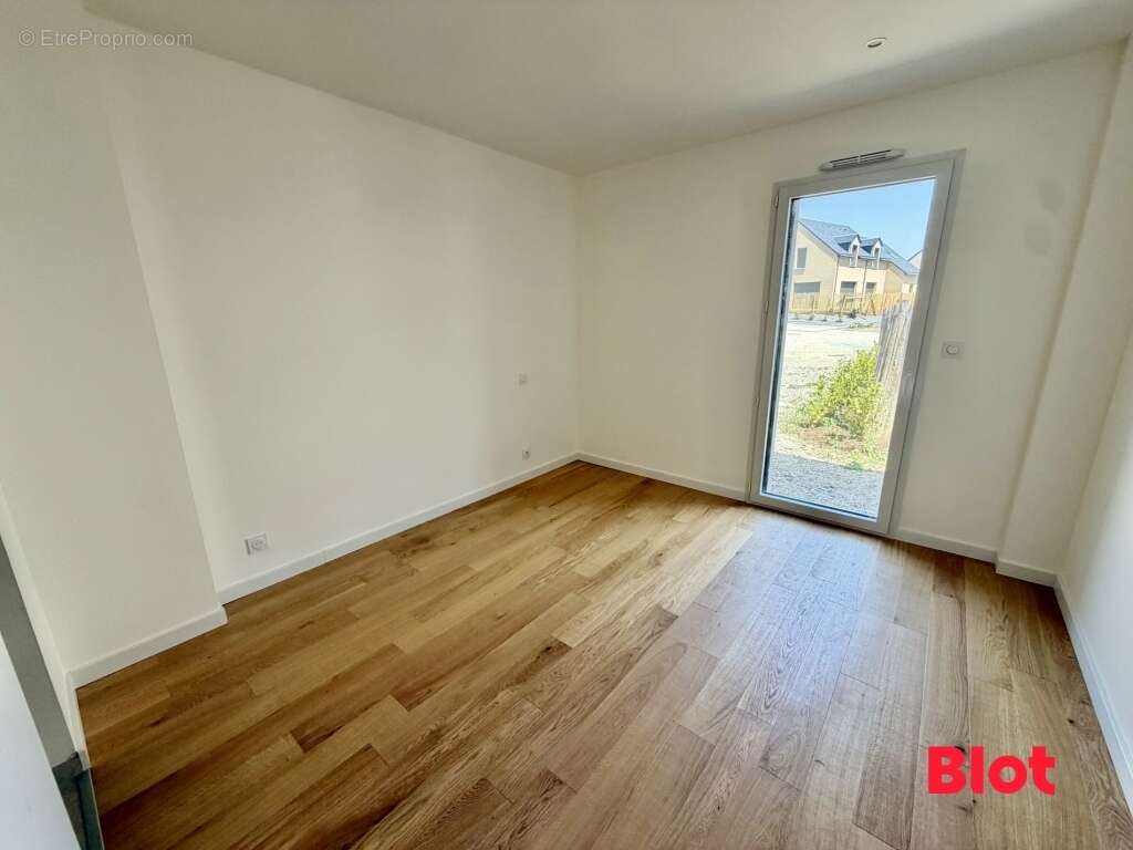 Maison 123 m² à Lancieux  - photo 4