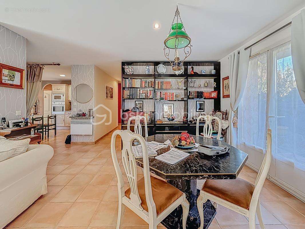 Maison à VILLEVEYRAC