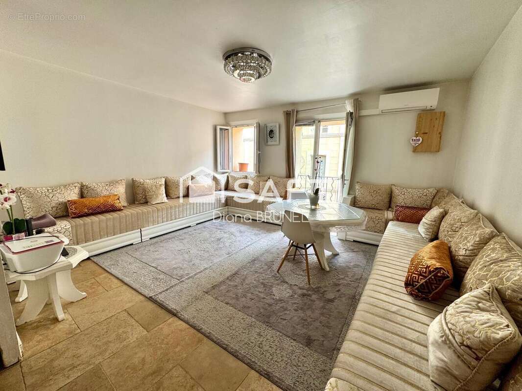 Photo 3 - Appartement à LA TOUR-D&#039;AIGUES