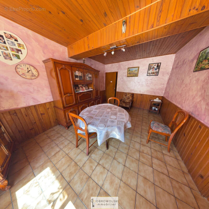 Maison à SAINT-MAURICE-L'EXIL