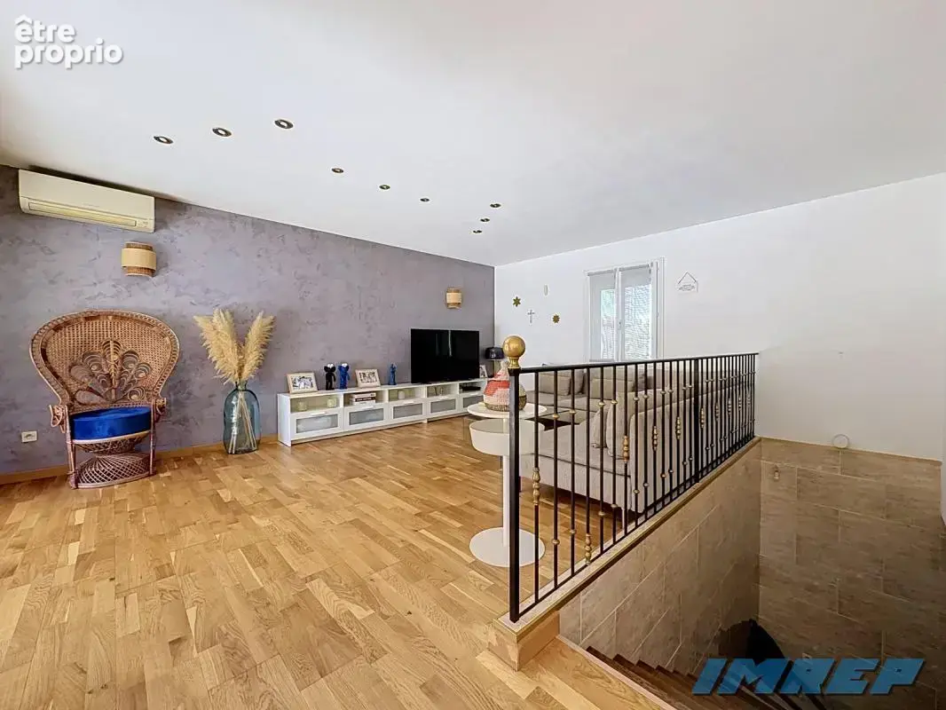 Maison 6 pièces 140 m² à vendre à Marseille-11e (13011) - photo 6