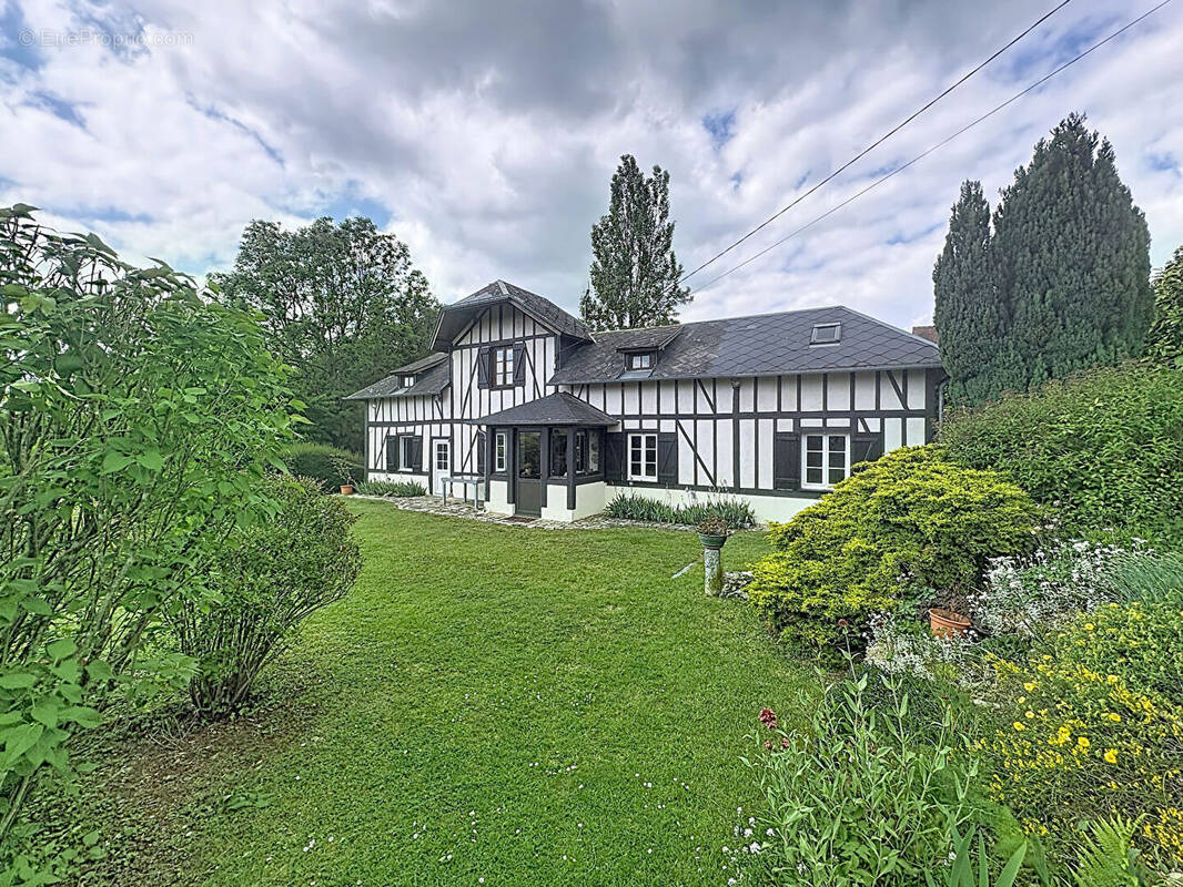 Maison à MONTFORT-SUR-RISLE