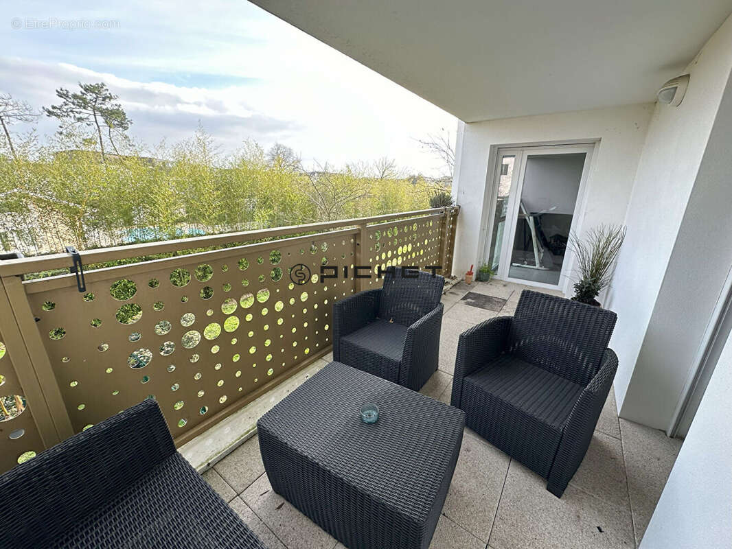 Appartement à VILLENAVE-D'ORNON