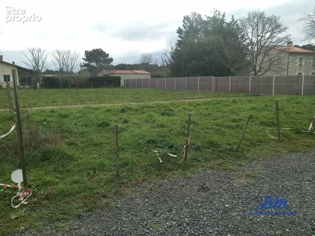 Photo Terrain à Avensan au prix de 115 000€