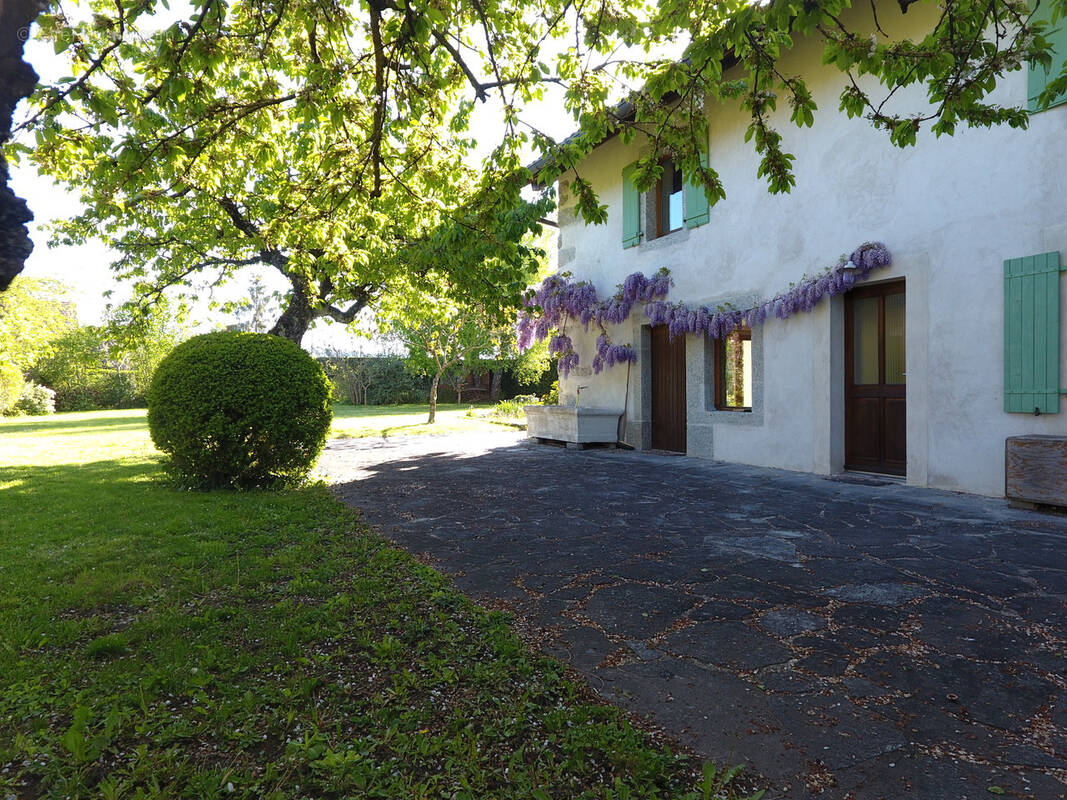 Maison à FEIGERES