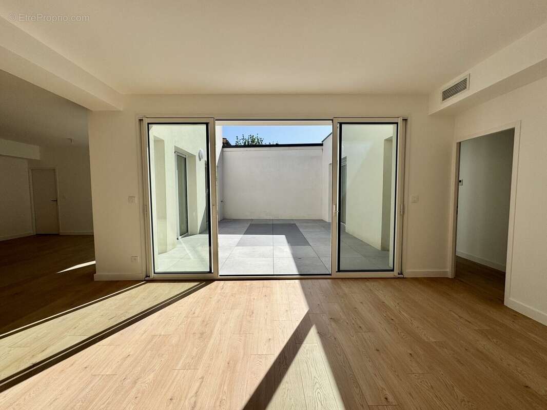 Appartement à BORDEAUX