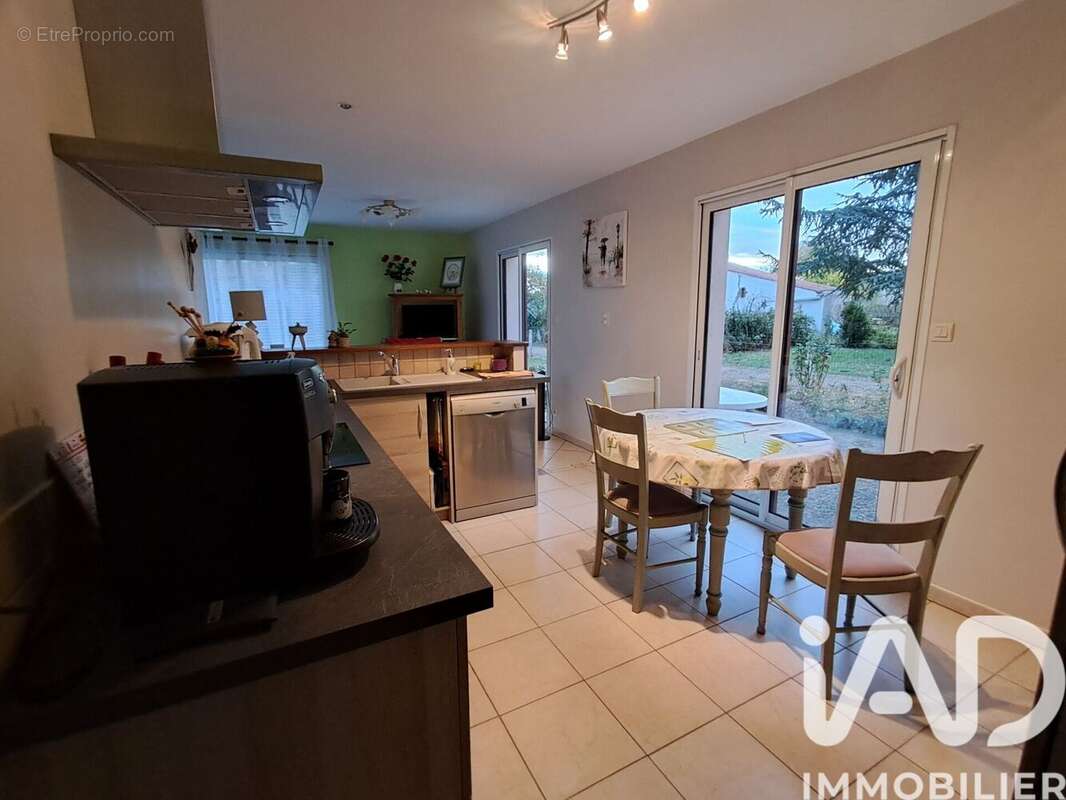 Photo 4 - Maison à GENNETON