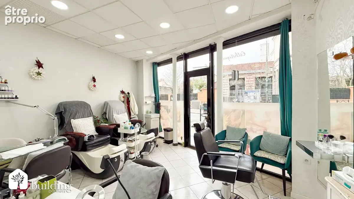 Asnières sur Seine Alma/Philosophes - Local Commercial - 26.67 m² - photo 5