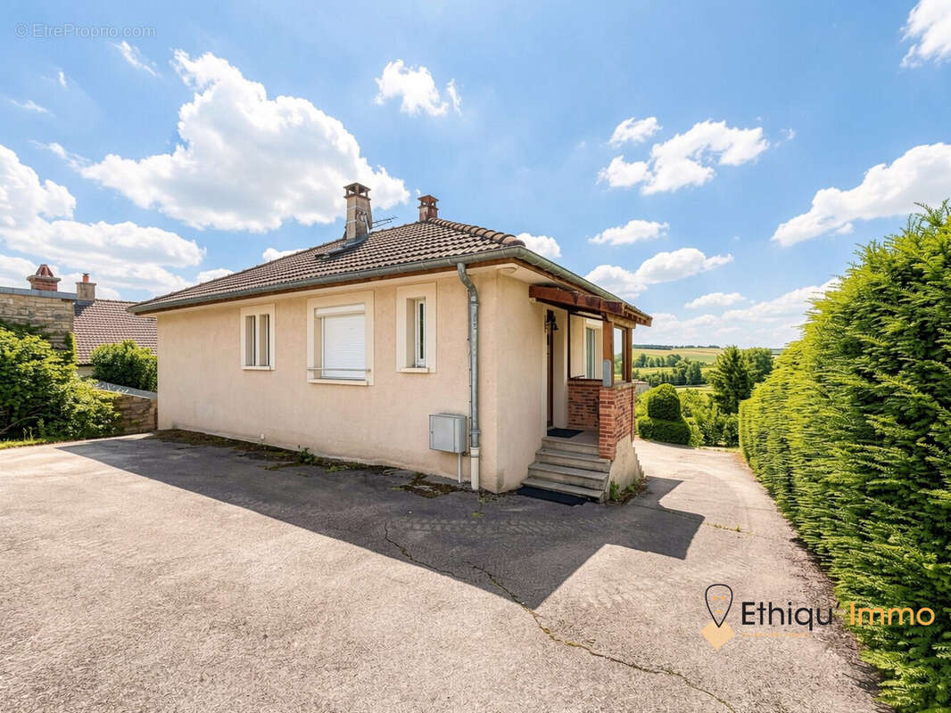 Maison 139 m² à Laferte-Sur-Aube  - photo 3