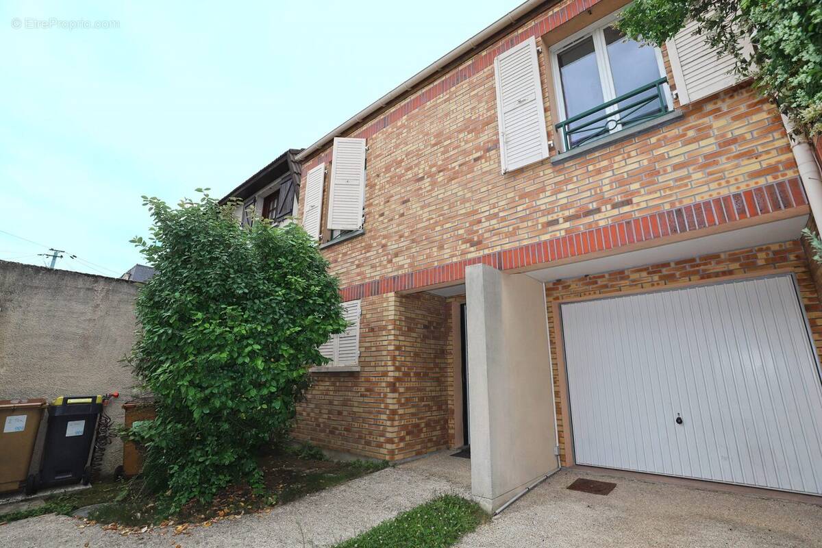Maison à MONTREUIL